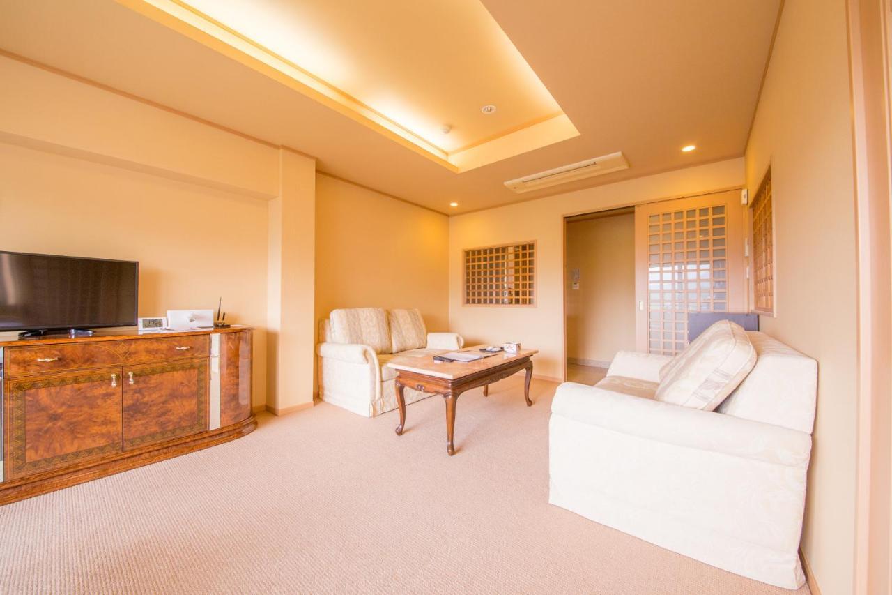 Japaning Hotel Liv Ranrokaku Kioto Zewnętrze zdjęcie