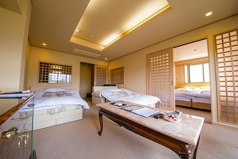 Japaning Hotel Liv Ranrokaku Kioto Zewnętrze zdjęcie